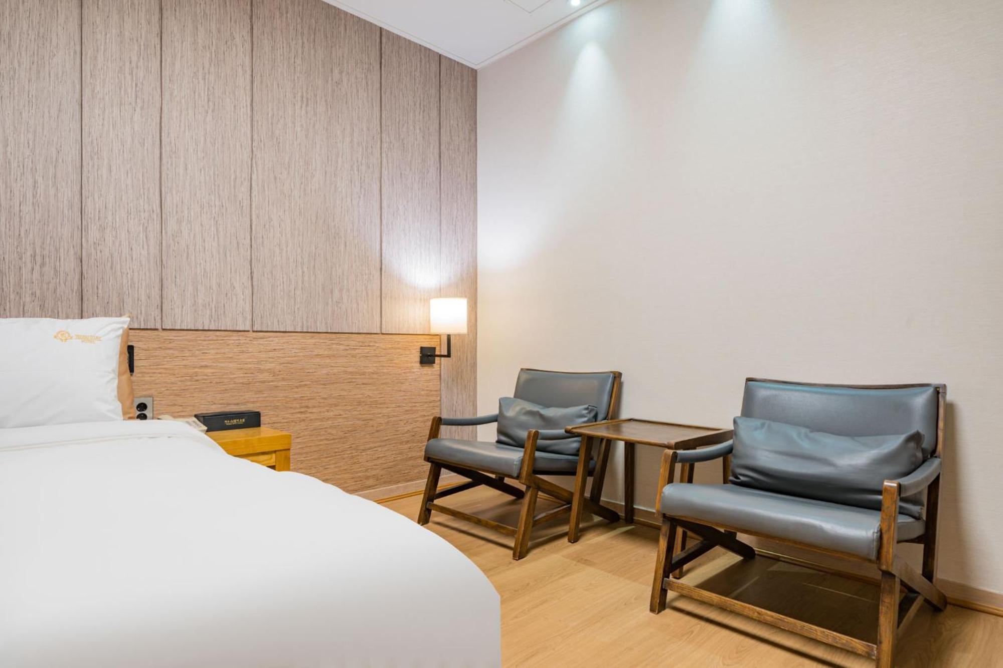 Yeosu Stay Hotel Bilik gambar