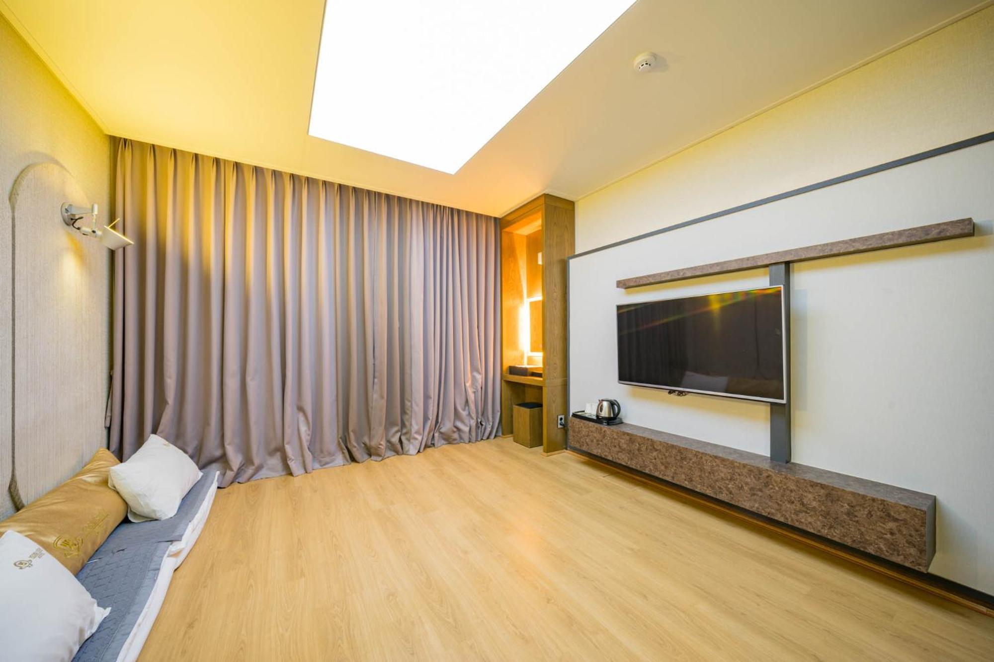 Yeosu Stay Hotel Bilik gambar