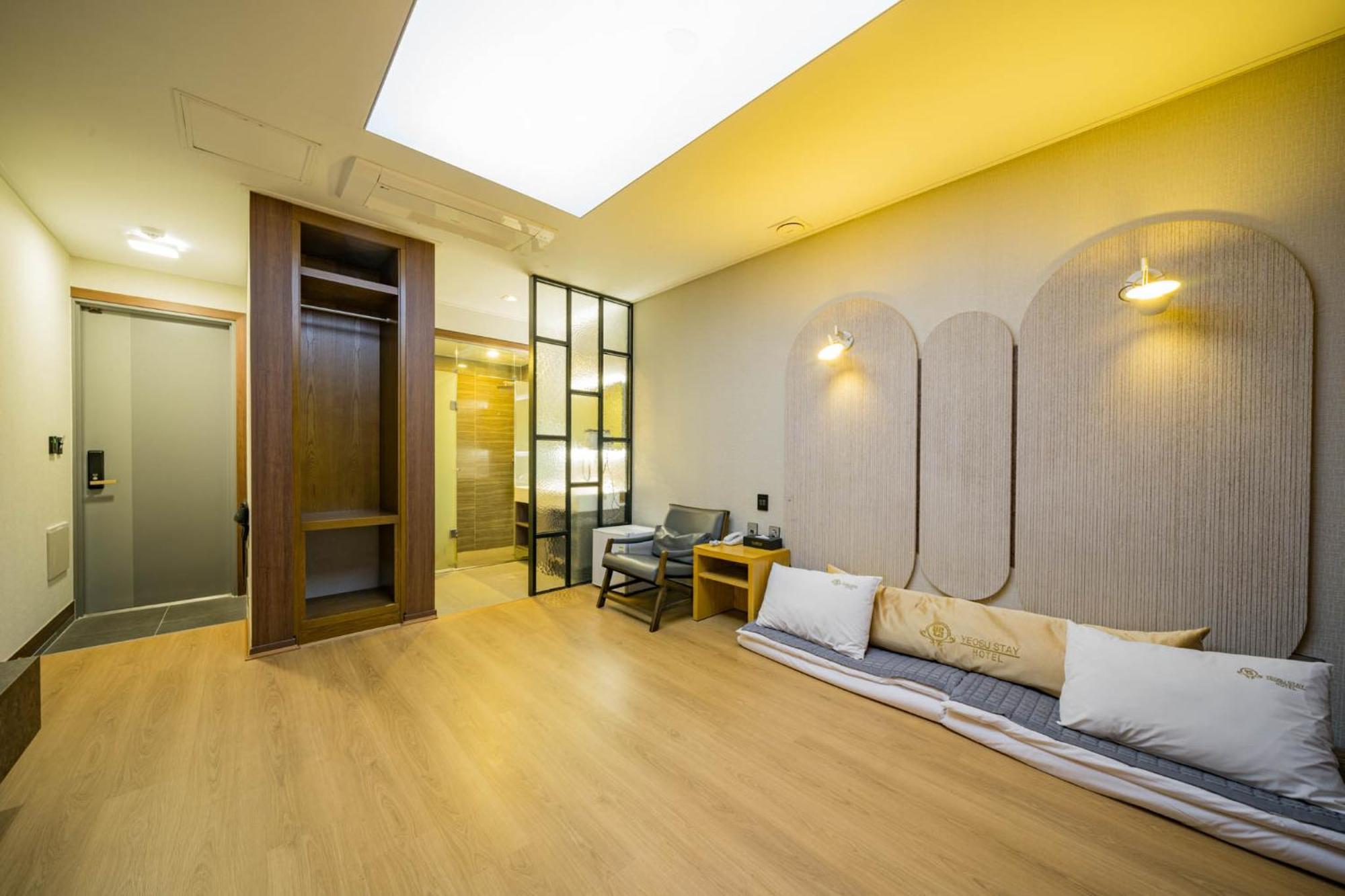 Yeosu Stay Hotel Bilik gambar