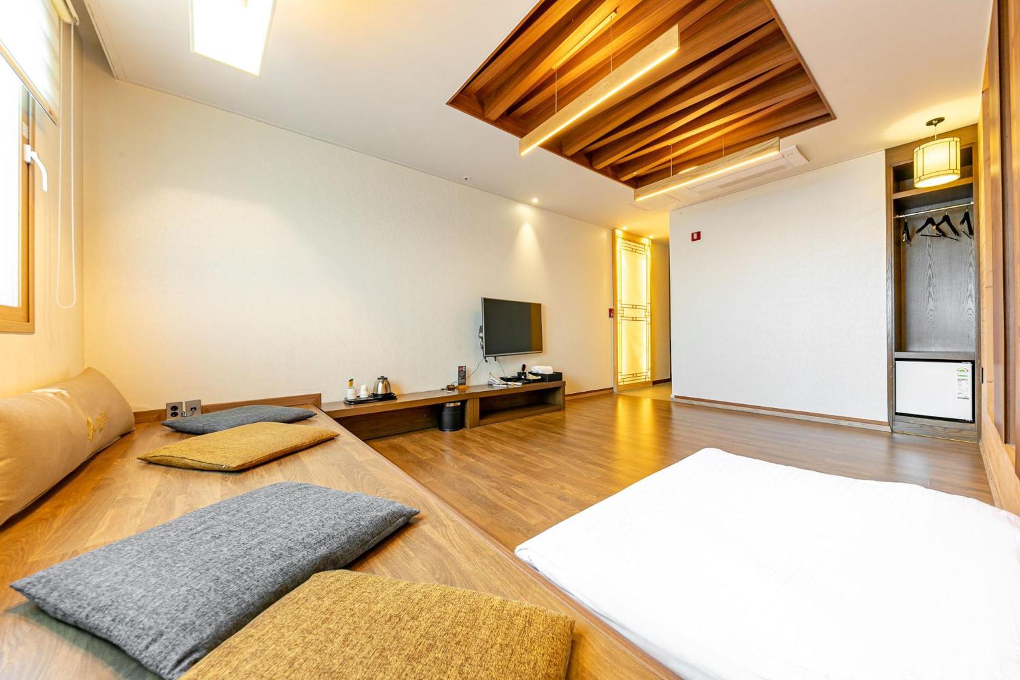Yeosu Stay Hotel Bilik gambar