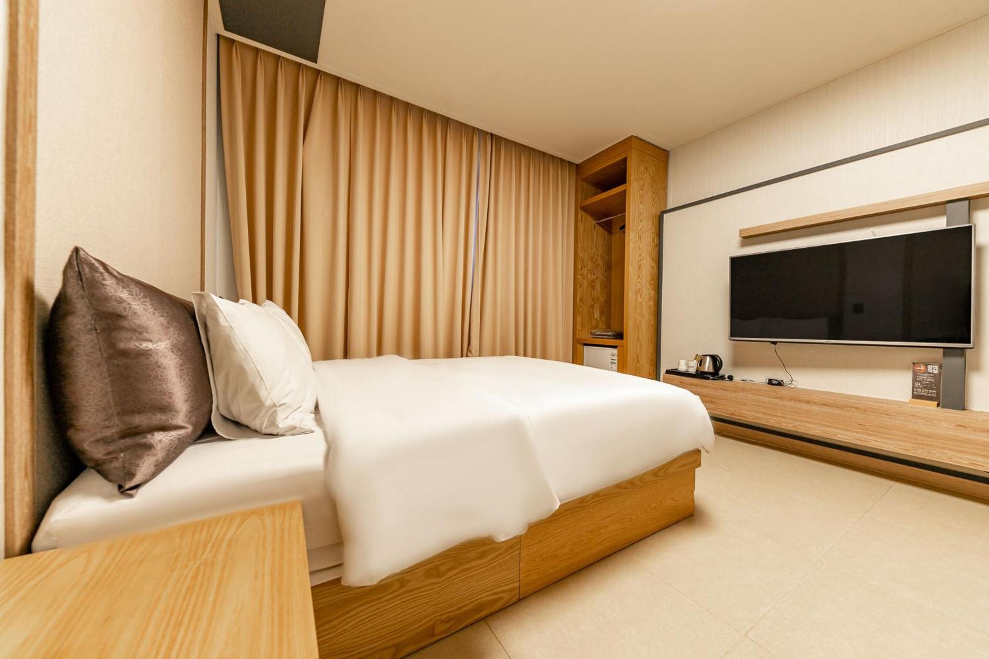 Yeosu Stay Hotel Bilik gambar