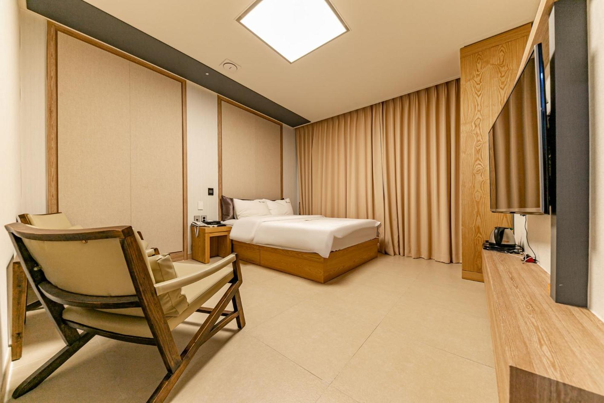 Yeosu Stay Hotel Bilik gambar